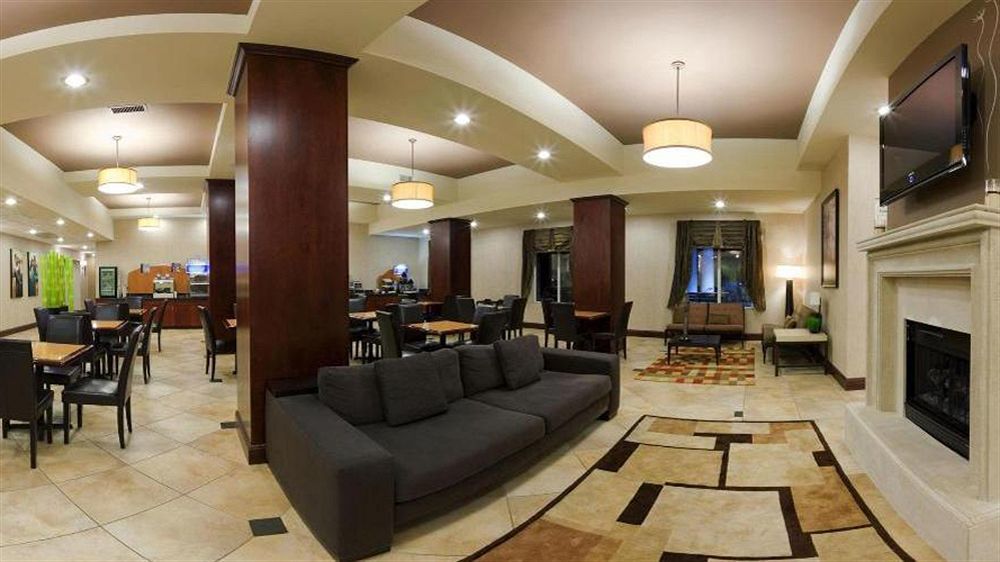 Holiday Inn Express Arrowood By Ihg Charlotte Exterior photo